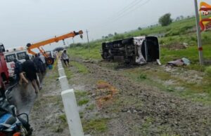 ಸರ್ಕಾರಿ ಬಸ್ ಪಲ್ಟಿ – 15 ಮಂದಿಗೆ ಗಾಯ