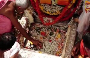 ತೀರ್ಥ ರೂಪಿಣಿಯಾಗಿ ಭಕ್ತರಿಗೆ ದರ್ಶನ ಕೊಟ್ಟ ಕಾವೇರಿ ಮಾತೆ