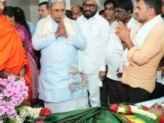 ಸಾಲುಮರದ ತಿಮ್ಮಕ್ಕನವರ ಅಂತಿಮ ದರ್ಶನ ಪಡೆದ ಸಿಎಂ ಸಿದ್ದರಾಮಯ್ಯ