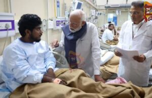 ಭೂತಾನ್ನಿಂದ ನೇರವಾಗಿ ಆಸ್ಪತ್ರೆಗೆ ಪ್ರಧಾನಿ ಭೇಟಿ – ಗಾಯಾಳುಗಳ ಆರೋಗ್ಯ ವಿಚಾರಣೆ