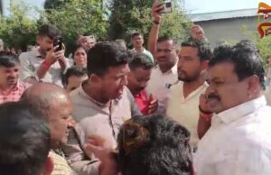 ಜೆಡಿಎಸ್, ಕಾಂಗ್ರೆಸ್ ಮುಖಂಡರ ಗಲಾಟೆ – ಶಾಸಕರನ್ನೇ ಎಳೆದಾಡಿದ ʻಕೈʼ ಕಾರ್ಯಕರ್ತರು