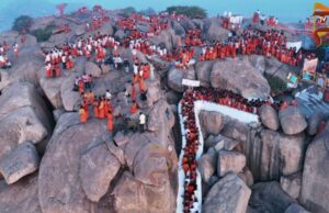 ಮಧುವಣಗಿತ್ತಿಯಂತೆ ಸಿಂಗಾರಗೊಂಡ ಅಂಜನಾದ್ರಿ ಬೆಟ್ಟ