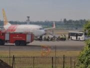 ಲ್ಯಾಂಡಿಂಗ್ ಗೇರ್ ಸಮಸ್ಯೆ, ಟೈರ್ ಸ್ಫೋಟ – ಏರ್ ಇಂಡಿಯಾ ವಿಮಾನ ತುರ್ತು ಭೂಸ್ಪರ್ಶ