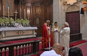 ಕ್ರಿಸ್ಮಸ್ 2025 – ದೆಹಲಿಯ ಚರ್ಚ್ಗೆ ಭೇಟಿ ನೀಡಿ ಪ್ರಾರ್ಥಿಸಿದ ಮೋದಿ