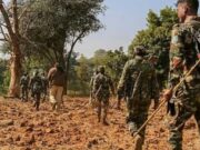 ಛತ್ತೀಸ್ಗಢದಲ್ಲಿ ಎನ್ಕೌಂಟರ್ – ನಕ್ಸಲರನ್ನು ಹೊಡೆದುರುಳಿಸಿದ ಭದ್ರತಾ ಪಡೆ