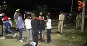 ಅನ್ಯಕೋಮಿನ ಯುವಕರಿಂದ ಹಿಂದೂಗಳ ಮನೆ ಮೇಲೆ ಕಲ್ಲು ತೂರಾಟ ಆರೋಪ..!