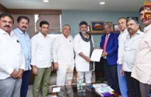 ಲೋಪದೋಷ ಸರಿಪಡಿಸುವಂತೆ ರಾಜ್ಯ ಚುನಾವಣಾ ಆಯೋಗಕ್ಕೆ ಡಿಕೆಶಿ ನೇತೃತ್ವದ ನಿಯೋಗ ಮನವಿ..!