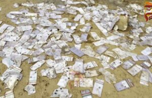 ನೇತ್ರಾವತಿ ನದಿ ತಟದಲ್ಲಿ ರಾಶಿ ರಾಶಿ ಆಧಾರ್ಕಾರ್ಡ್ ಪತ್ತೆ..!