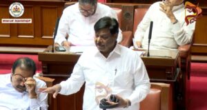 ಸಮಾಜ ಕಲ್ಯಾಣ ಇಲಾಖೆಯ ವಿದ್ಯಾರ್ಥಿ ವೇತನ ಬಿದ್ದಿಲ್ಲ ಯಾಕೆ – ಉತ್ತರ ನೀಡಿದ ಮಹದೇವಪ್ಪ