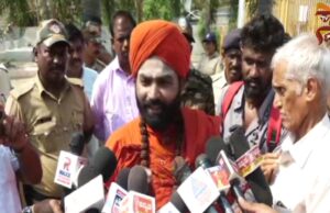 ಹಿಂದೂಗಳು ಅಂತ ಹೇಳಬಾರದು; ಪಂಚಮಸಾಲಿಗಳು ಪ್ರಬಲರಾಗುತ್ತಿರುವುದ್ದಕ್ಕೆ ಟಾರ್ಗೆಟ್ – ವಚನಾನಂದ ಸ್ವಾಮೀಜಿ