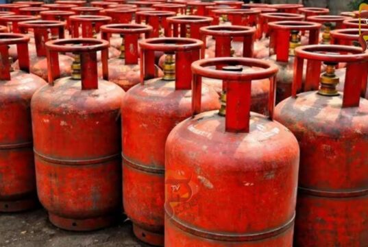ನಿಲ್ಲದ ಮಧ್ಯಪ್ರಾಚ್ಯ ಸಂಘರ್ಷ – ಭಾರತದಲ್ಲಿ LPG ಬಳಕೆ 13% ಕುಸಿತ