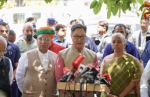 ʻಮೋದಿ ಟೆರರಿಸ್ಟ್ʼ ಎಂದ ಖರ್ಗೆ ವಿರುದ್ಧ ಚುನಾವಣಾ ಆಯೋಗದ ಮೆಟ್ಟಿಲೇರಿದ ಬಿಜೆಪಿ ನಿಯೋಗ..!