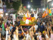 ಕ್ಷಮಿಸಿ, ಇನ್ನು 10 ನಿಮಿಷಗಳಲ್ಲಿ ತಲುಪುತ್ತೇನೆ – ಅಭಿಮಾನಿಯ ಮನವಿಗೆ ಅಮಿತ್ ಶಾ ಪ್ರತಿಕ್ರಿಯೆ..!