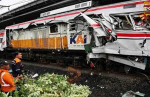 ಎರಡು ರೈಲುಗಳ ನಡುವೆ ಭೀಕರ ಅಪಘಾತ – 7 ಪ್ರಯಾಣಿಕರು ಸಾವು, 81 ಮಂದಿಗೆ ಗಾಯ..!