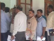 ಐಪಿಎಲ್ ಟಿಕೆಟ್ಗಾಗಿ ಸ್ಪೀಕರ್ ಕಚೇರಿ ಮುಂದೆ ಶಾಸಕರ ಪಿಎಗಳ ಕ್ಯೂ