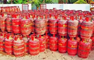 ದೇಶದಲ್ಲಿ ಎಲ್ಪಿಜಿ ಕೊರತೆ ಇಲ್ಲ – ಗ್ಯಾಸ್ ಸಿಲಿಂಡರ್ಗಳ ಪೂರೈಕೆ ಹೆಚ್ಚಿಸಿದ ಕೇಂದ್ರ ಸರ್ಕಾರ..!