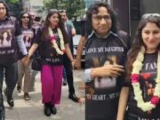 ಡಿವೋರ್ಸ್ ಬಳಿಕ ಬ್ಯಾಂಡ್ ಮೆರವಣಿಗೆಯಲ್ಲಿ ಮಗಳನ್ನು ಕರೆತಂದ ನಿವೃತ್ತ ಜಡ್ಜ್