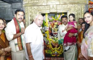 ಹುಚ್ಚುರಾಯಸ್ವಾಮಿ ರಥೋತ್ಸವದಲ್ಲಿ ಭಾಗಿಯಾದ ಬಿಎಸ್ವೈ ಕುಟುಂಬ