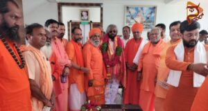 ಜಿಲ್ಲೆಯ ವಿವಿಧ ಮಠಗಳಿಗೆ ಸರ್ಕಾರದ ದೇಣಿಗೆ ವಿತರಿಸಿದ ಈಶ್ವರ್ ಖಂಡ್ರೆ