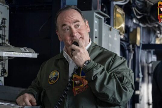 ಹಾರ್ಮುಜ್ಗೆ ದಿಗ್ಬಂಧನ ವಿಧಿಸಿರೋ ಅಮೆರಿಕ ಸೇನೆಗೆ ದೊಡ್ಡ ಹೊಡೆತ – ನೌಕಾಪಡೆ ಕಾರ್ಯದರ್ಶಿ ರಾಜೀನಾಮೆ