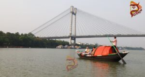 ಚುನಾವಣಾ ಭರಾಟೆಯ ಮಧ್ಯೆ ಹೂಗ್ಲಿ ನದಿಯಲ್ಲಿ ಪ್ರಧಾನಿ ಮೋದಿ ದೋಣಿ ವಿಹಾರ