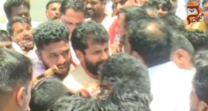ಕ್ರೆಡಿಟ್ ವಾರ್: ಕೈ-ಕಮಲ ಕಾರ್ಯಕರ್ತರ ಮಧ್ಯೆ ಮಾರಾಮಾರಿ, ಸಿ.ಟಿ.ರವಿ ಮೇಲೆ ಹಲ್ಲೆಗೆ ಯತ್ನ..!