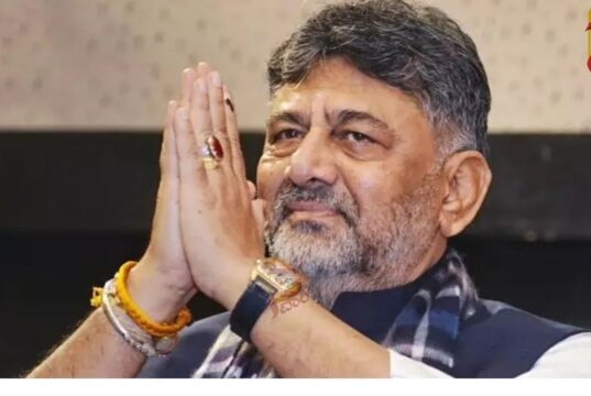 ರೈತರು ನನಗೆ ಎರಡೇಟು ಹೊಡೆಯಬಹುದು, ಕಲ್ಲು ತೂರಬಹುದು, ಆದರೆ ನಾನು ಹೆದರಲ್ಲ : ಡಿಸಿಎಂ ಡಿಕೆ ಶಿವಕುಮಾರ್