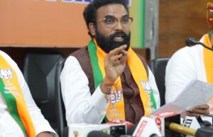 ಶ್ರೀರಾಮುಲು ಟೀಕೆ : ಸರ್ಕಾರದ ಸಾಧನೆ ಮೂರು ವರ್ಷದಲ್ಲಿ ನೂರು ಸುಳ್ಳು ಹೇಳಿರುವುದು