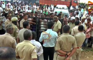 ಉಚಿತ ಬಿತ್ತನೆ ಬೀಜಕ್ಕಾಗಿ ಮುಗಿ ಬಿದ್ದ ರೈತರು : ಹಾವೇರಿ