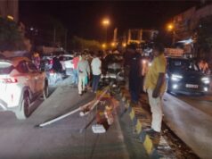 ರಾಯಚೂರು: ಕುಡಿದ ಮತ್ತಿನಲ್ಲಿ ಕಾರು ಚಲಾಯಿಸಿ ಡಿವೈಡರ್ ಗೆ ಡಿಕ್ಕಿ