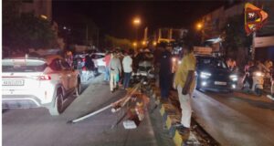 ರಾಯಚೂರು: ಕುಡಿದ ಮತ್ತಿನಲ್ಲಿ ಕಾರು ಚಲಾಯಿಸಿ ಡಿವೈಡರ್ ಗೆ ಡಿಕ್ಕಿ