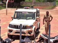 ಶಿಕ್ಷಕನಿಂದ ವಿದ್ಯಾರ್ಥಿಗಳಿಗೆ ಲೈಂಗಿಕ ಕಿರುಕುಳ , ಪೋಷಕರಿಂದ ಧರ್ಮದೇಟು