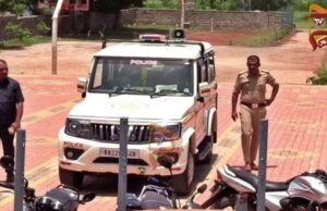 ಶಿಕ್ಷಕನಿಂದ ವಿದ್ಯಾರ್ಥಿಗಳಿಗೆ ಲೈಂಗಿಕ ಕಿರುಕುಳ , ಪೋಷಕರಿಂದ ಧರ್ಮದೇಟು